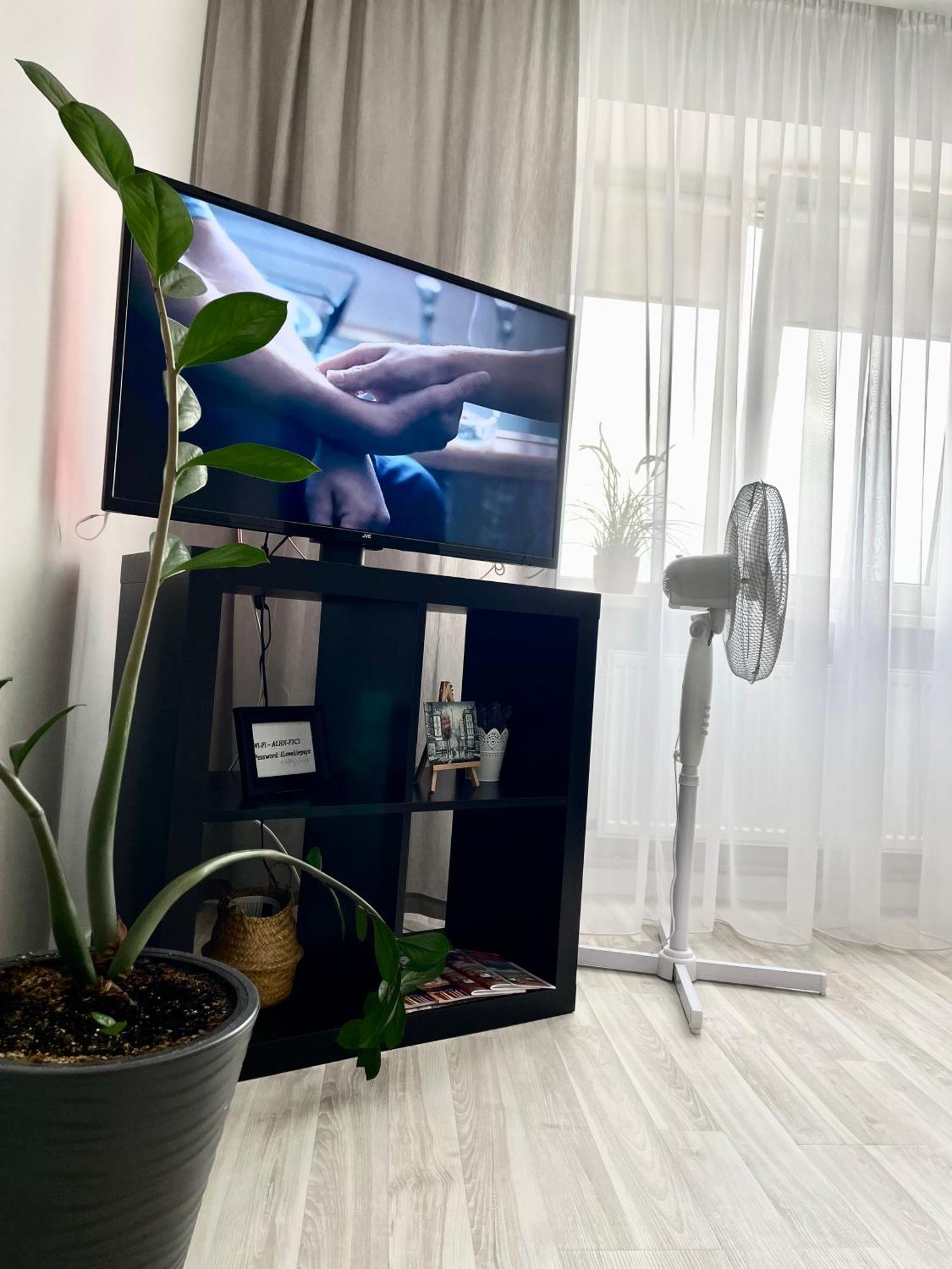 City Center Apartment Liepaja Ngoại thất bức ảnh